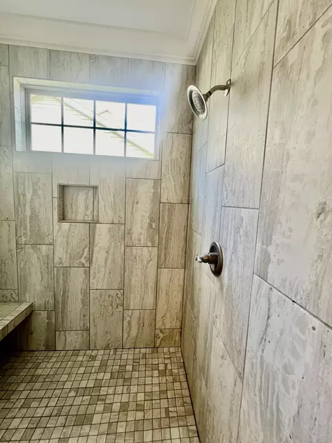 Bath - 8294 River Birch Loop, Ooltewah, TN 37363 photo 5 of 7