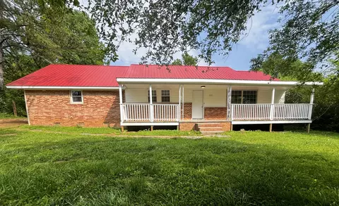 122 NW Sipes St, Cleveland, TN 37311