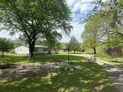 403 Old York Hwy, Dunlap, TN 37327