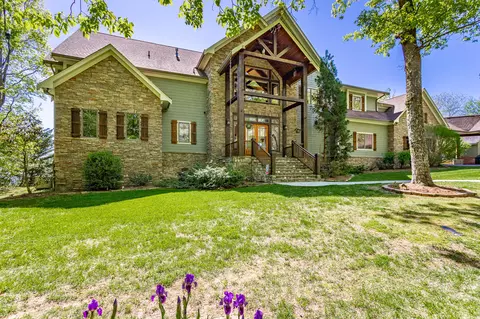 6312 Forest Park Dr, Signal Mountain, TN 37377