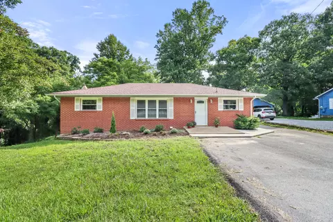 3004 Taft Hwy, Signal Mountain, TN 37377