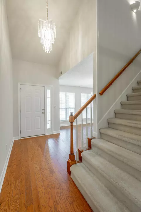 Entry Way - 6736 Willow Brook Dr, Chattanooga, TN 37421 photo 4 of 9