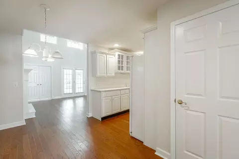 Entry Way - 6736 Willow Brook Dr, Chattanooga, TN 37421 photo 9 of 9