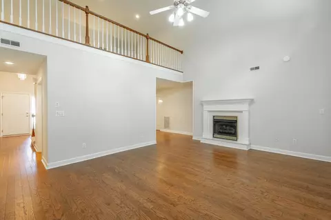Living - 6736 Willow Brook Dr, Chattanooga, TN 37421 photo 3 of 6