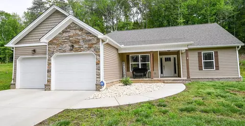 1905 Green Pond Rd, Soddy Daisy, TN 37379