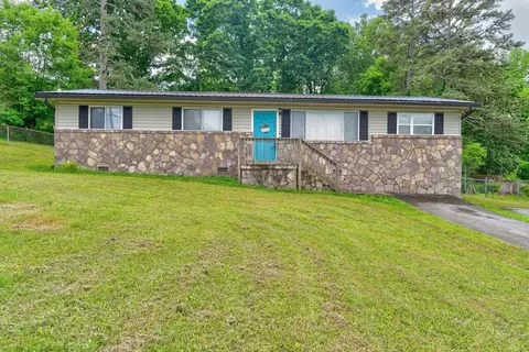 116 Topaz St, Rossville, GA 30741