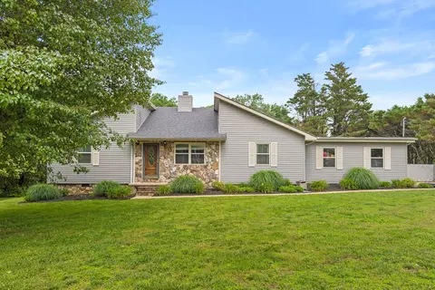 252 Overbrook Dr, Rossville, GA 30741