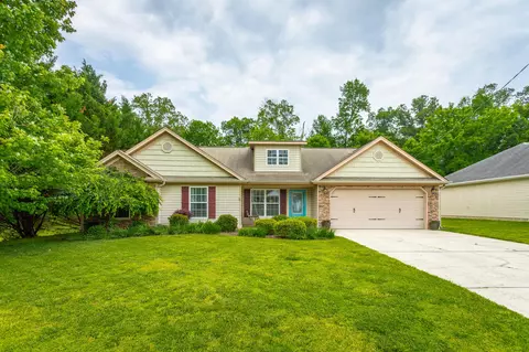 1123 Colony Cir, Fort Oglethorpe, GA 30742