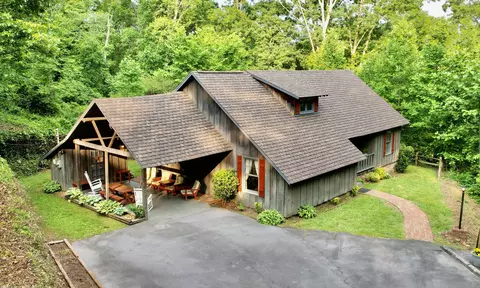 236 Hammond Dr, Summerville, GA 30747