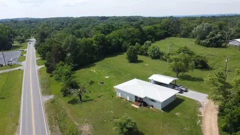 45 Phillips Dr, Trenton, GA 30752