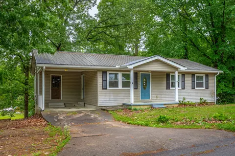 245 Pinedale Dr, Trion, GA 30753