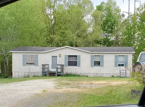 570 Woods Rd, Tunnel Hill, GA 30755