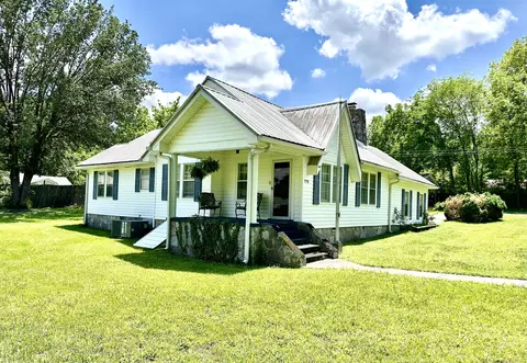 1328 Greenslake Rd, East Ridge, TN 37412