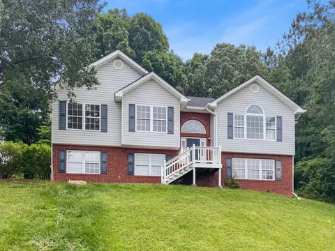 103 Whispering Pine Dr, Ringgold, GA 30736