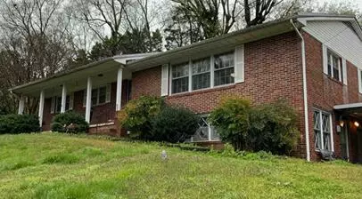 2802 NElm Dr, Cleveland, TN 37312