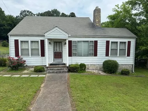 707 E Hickory St, Rossville, GA 30741