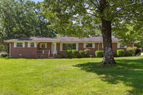 528 Randall St, Hixson, TN 37343