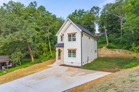 705 Claremont Cir, East Ridge, TN 37412