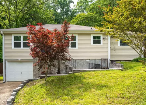 3857 Fairfax Dr, Chattanooga, TN 37415