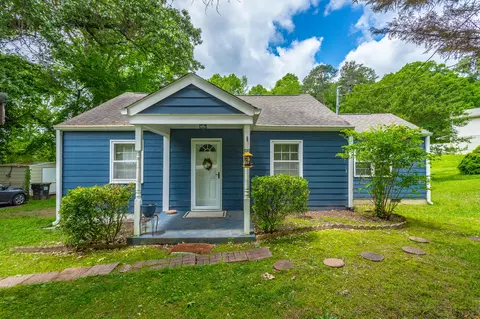 8027 Middle Valley Rd, Hixson, TN 37343