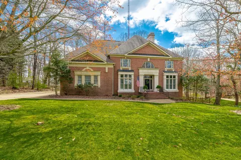 422 Gentlemens Rdg, Signal Mountain, TN 37377