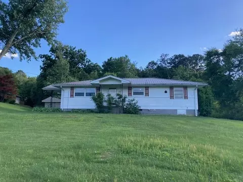 8326 Standifer Gap Rd, Chattanooga, TN 37421