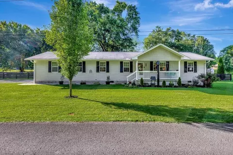 145 Hartman Cir, Dunlap, TN 37327