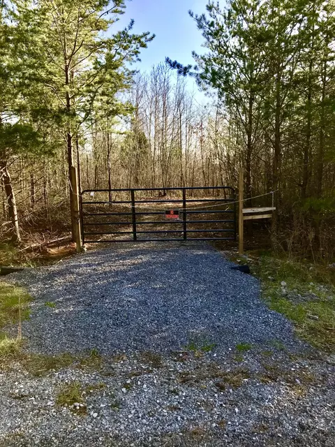 O Winding Stairs Dr #5, 6, South Pittsburg, TN 37380