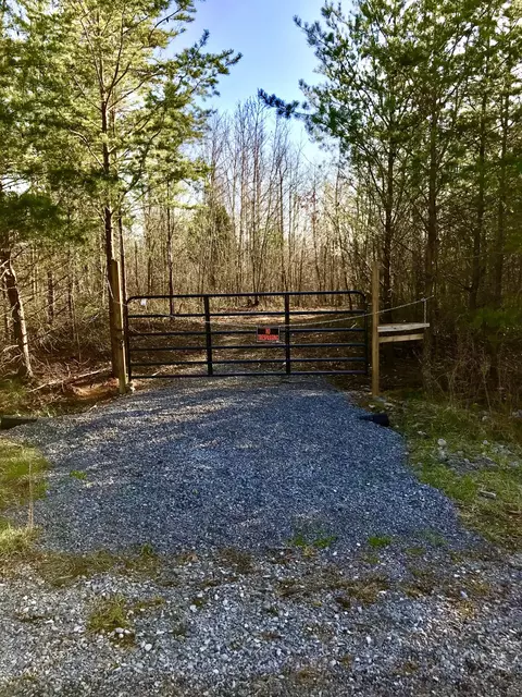 O Winding Stairs Drive #5, 6, South Pittsburg, TN 37380