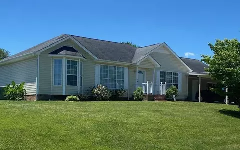 1740 NE Autumn Dr #20, Cleveland, TN 37323