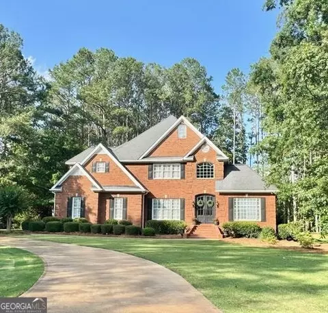 18 NW Hogan Ln, Rome, GA 30165