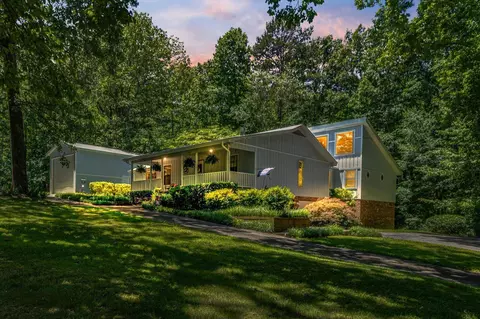 145 Shadowrock Dr, Tunnel Hill, GA 30755