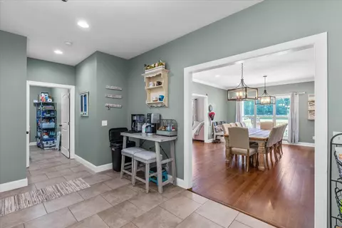 Entry Way - 4735 Sequatchie Mountain Rd, Sequatchie, TN 37374 photo 3 of 3