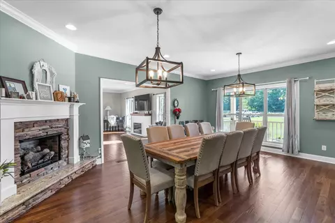 Dining - 4735 Sequatchie Mountain Rd, Sequatchie, TN 37374 photo 4 of 4
