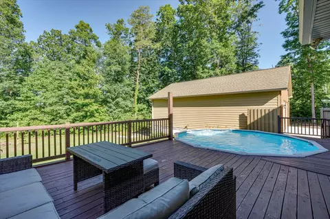 Exterior - 4735 Sequatchie Mountain Rd, Sequatchie, TN 37374 photo 11 of 17