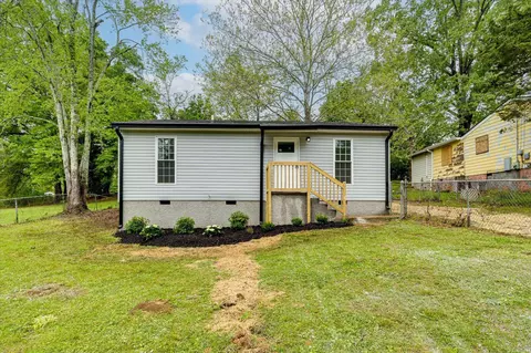 5249 Lomnick St, Chattanooga, TN 37410