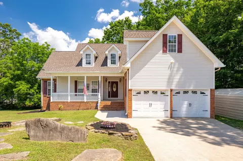 1904 Honeysuckle Trl, Fort Oglethorpe, GA 30742