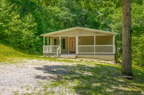 10527 Collins Rd, Soddy Daisy, TN 37379