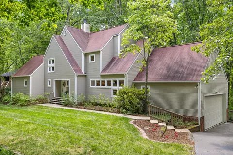 1110 Glamis Cir, Signal Mountain, TN 37377