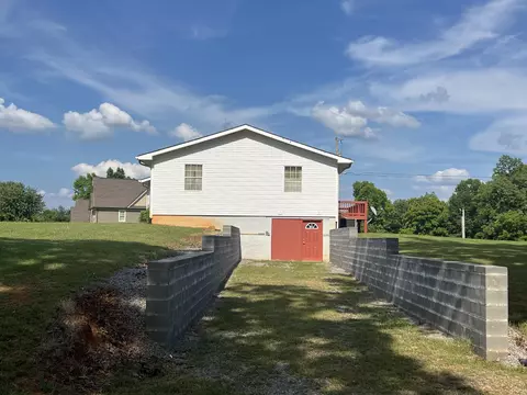 247 Brown Rd, Jasper, TN 37347 photo 3