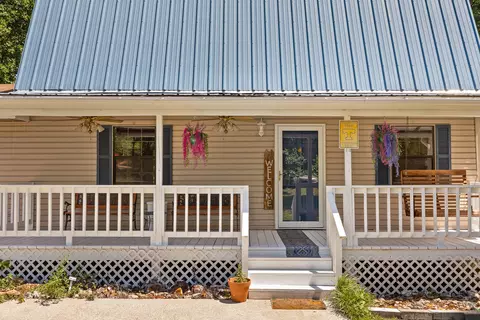 1909 Poe Rd, Soddy Daisy, TN 37379
