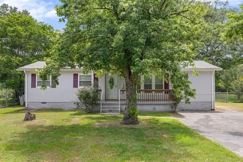1316 W Sherry Dr, Rossville, GA 30741