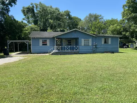 215 Burnett St, Graysville, TN 37338