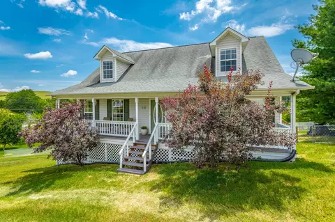 137 Shawnee Dr, Dayton, TN 37321