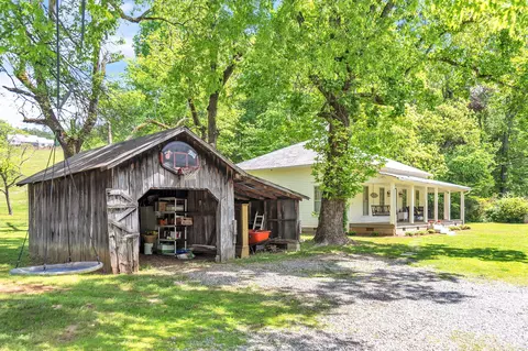 5595 Cove Rd, Jasper, GA 30143