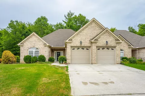 6420 Brookmead Cir, Hixson, TN 37343