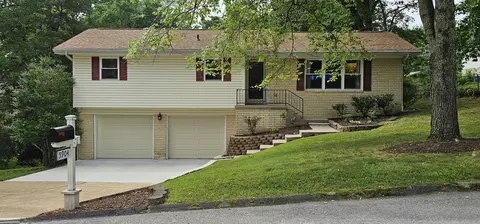 5904 Northwoods Dr, Hixson, TN 37343