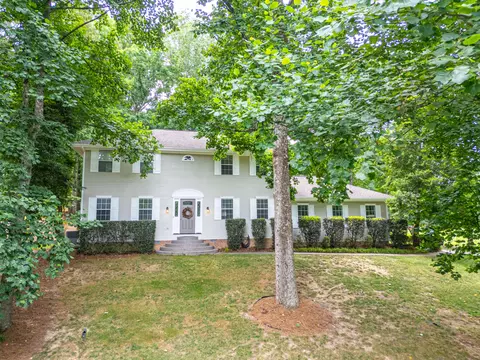 1211 NW Percheron Dr, Dalton, GA 30720