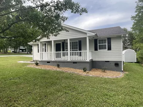 513 Hobart Ln, Lafayette, GA 30728