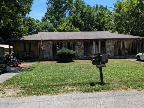 10012 Walden St, Soddy Daisy, TN 37379